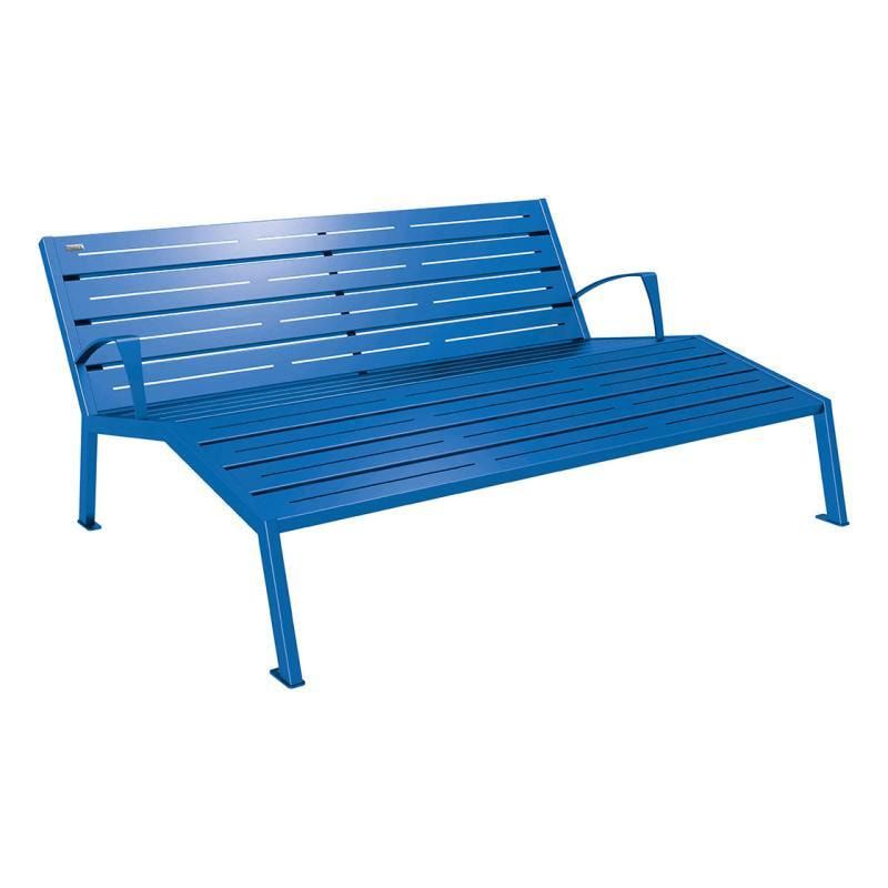 Liegestuhl aus Stahl - mit Armlehnen - 808 x 1.800 mm (HxB) - Farbe enzianblau - Parkbank - Gartenbank