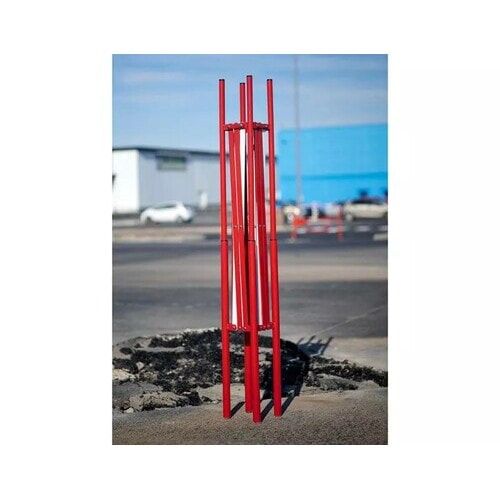 Ausziehbare Schachtabsperrung, Baustellenabsicherung, Stahl, ausziehbar, minimaler Platzbedarf, 4er-Pack, 1.150 mm (H), 1 qm Bodenbereich, rot-weiß