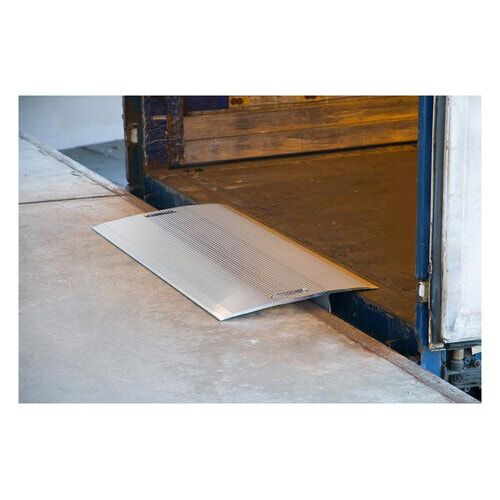 Mobile Alu-Überfahrbrücken für geringe Höhenunterschiede, Traglast 1.200 kg, Länge 575 mm, Breite 1.250 mm