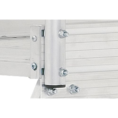 Fahrbare Podestleiter - einseitig begehbar - 3 Stufen - Höhe 1.760 mm - Podesttreppe - Rollpodest - Plattformleiter - Hymer