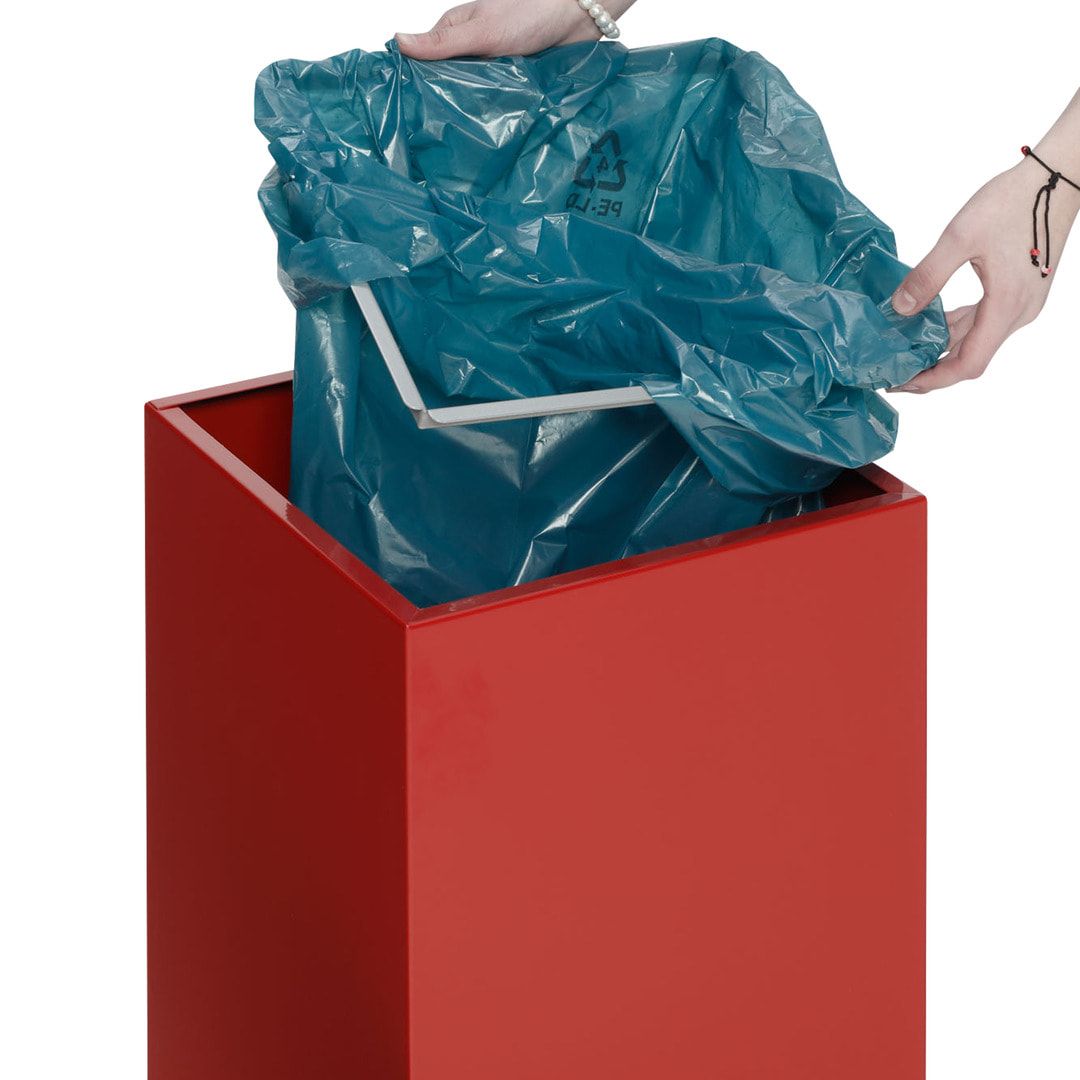 Selbstlöschender Putzwollkasten - Einwurfklappe mit Fußpedal - 43 l - 760 x 405 x 475 mm (HxBxT) - feuerrot