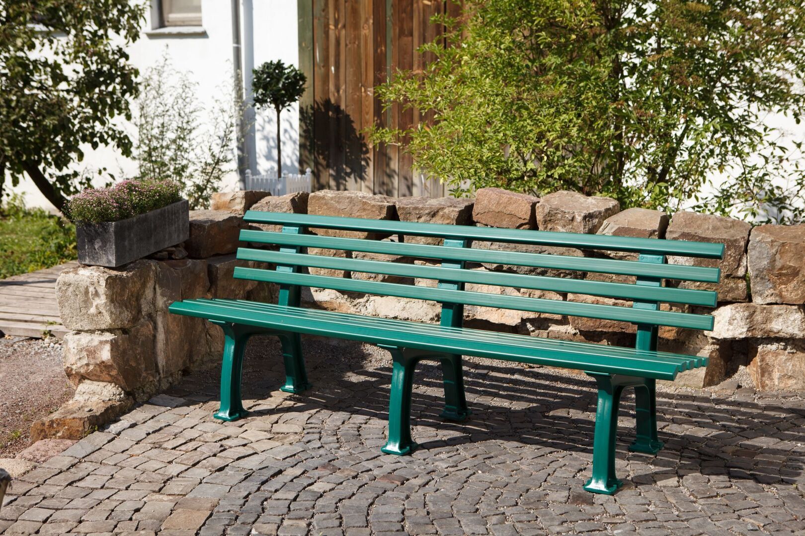 Parkbank, Gartenbank, 4-Sitzer, Kunststoff Sitzleisten, mit Rückenlehne, 740 x 2.000 x 540 mm (HxBxT), Farbe grün