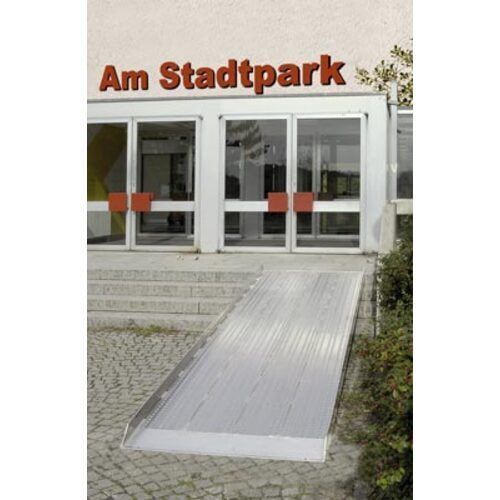 Rollstuhlrampe, Überfahrrampe, Treppenrampe, Türschwellenrampe, Aluminiumrampe, Breite 800 mm, Länge 1.500 mm