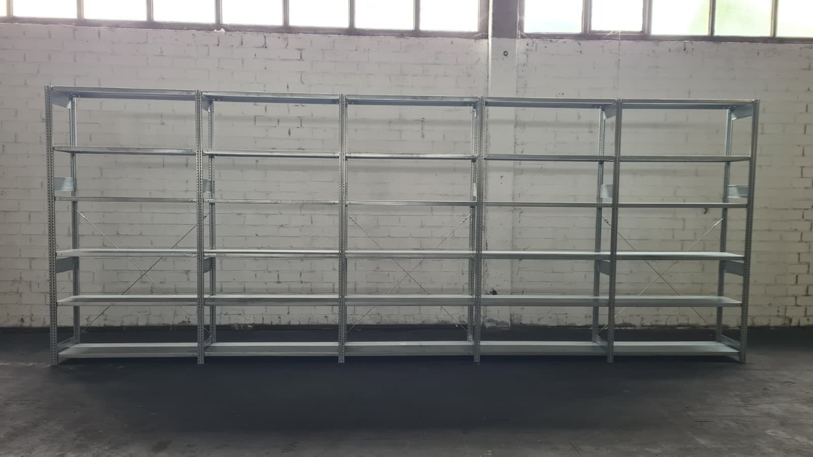 Gebrauchtes Fachbodenregal - ca. 2.500 x 6.481 x 600 mm (HxBxT) - Fachlast 150 kg - 6 Böden