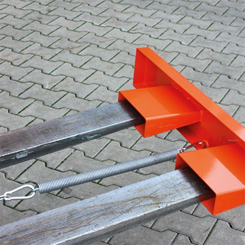 Eichinger Gabelzinken Schutzbalken, Stapler Zinkenabdeckung, Warnmarkierung rot-weiß, Kettensicherung, 150 x 1.000 x 200 mm (HxBxT), Farbe: reinorange