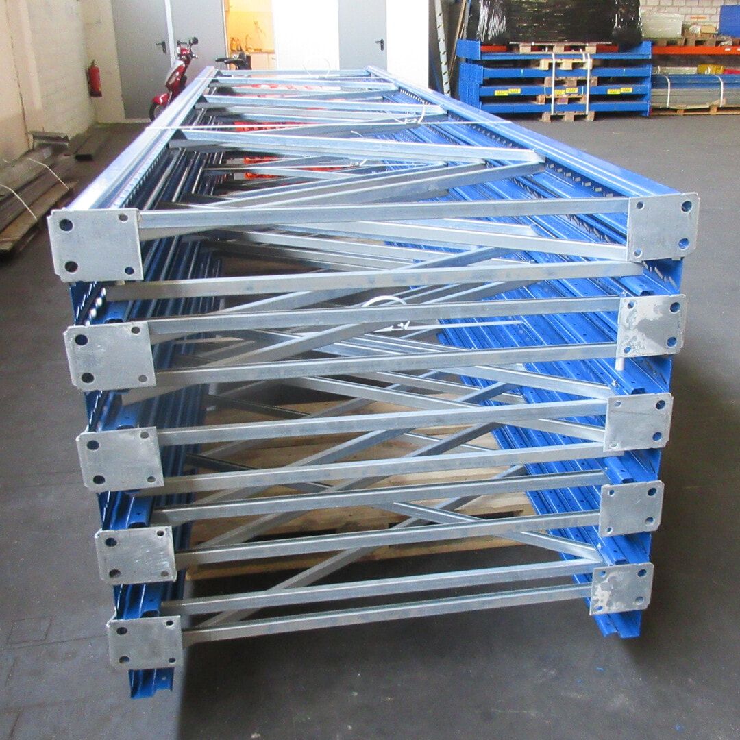 10 Stück SLP Palettenregal Ständer Rahmen Höhe ca. 9.030 mm / Tiefe 1.100 mm SL25, gebraucht