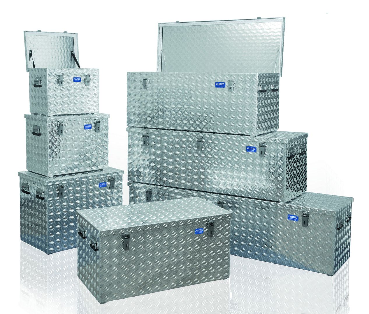 Riffelblech Aluminiumbox - Aluminiumbehälter - Transportbehälter - Griffe und Verschlüsse aus Edelstahl - 120 l Vol. - 520 x 622 x 425 mm (HxBxT)