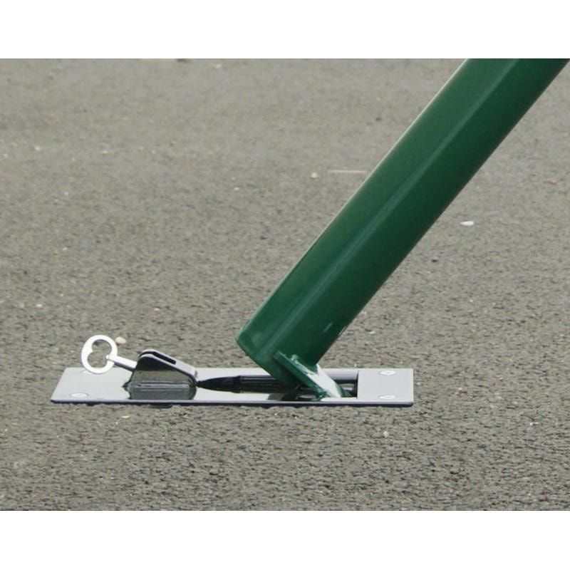 Klappbarer Pfosten mit Bogenkopf - 76 x 977 mm (DxH) - Überfahrhöhe 114 mm - Farbe enzianblau - Absperrpfosten