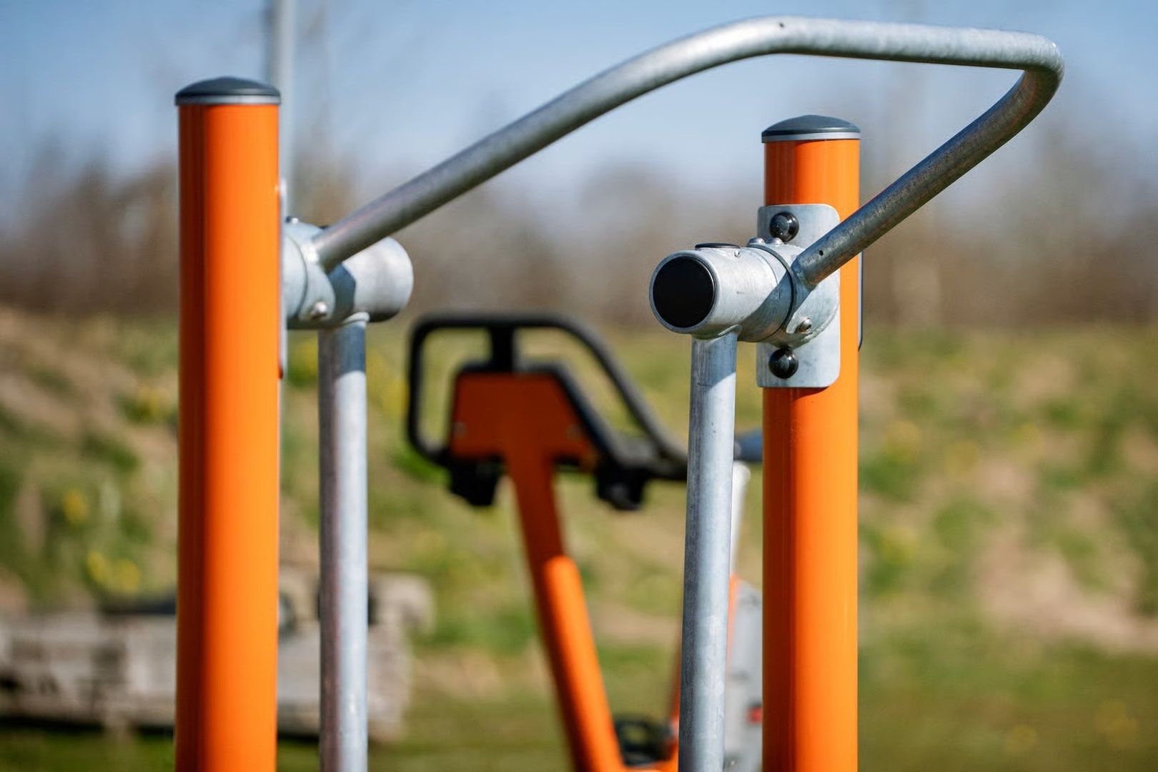 Free Runner, Mobilität, Beine, Hüftbereich, Cardiotraining, Stahlrohr, pulverbeschichtet, Fitnessapp, 1.410 x 640 x 1.300 mm (HxBxT), Farbe Grau