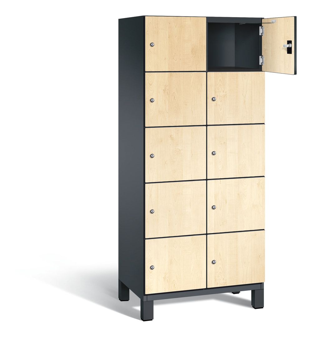 Fächerschrank, Stahlschrank, 10 Fächer, Türöffnungsbegrenzer, Füße, 1.980 x 800 x 525 mm, Korpus anthrazitgrau, Dekorfront HPL Donau-Ahorn