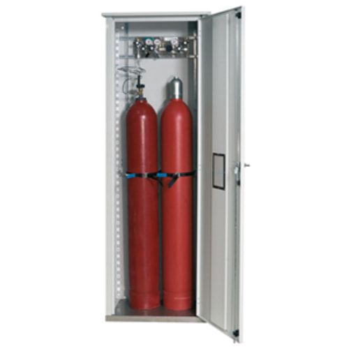 Druckgasflaschenschrank für Außenbereich, Edelstahlsockel, 2 Flaschenplätze, Tür mit Klappfenster, 2.149 x 706 x 400 mm (HxBxT), Farbe lichtgrau