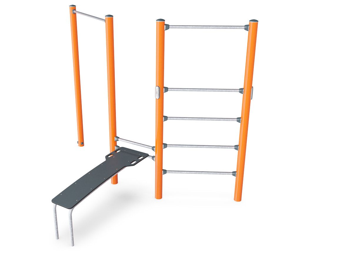 Combi 1 Bank, Rumpf- Rücken, pulverbeschichtet, massiv, feuerverzinkt, QR-Code, Kompan Fitnessapp, 2.400 x 2.300 x 3.160 mm (HxBxT), Farbe Anthrazit