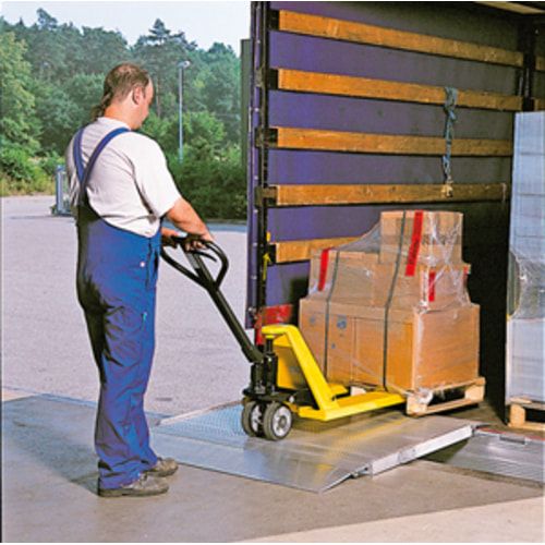 Mobile Alu-Überfahrbrücken mit festem Zungenauflager, Traglast 2.000 kg, Breite 1.250 mm, Länge 1.985 mm