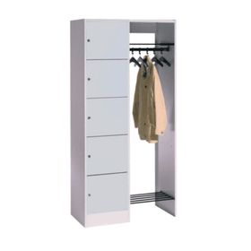 Garderobenanlage, Offene Garderobe mit Spindschrank, 5 Fächer, links, Korpusfarbe lichtgrau, Türfarbe wählbar, 1.950 x 960 x 480 mm (HxBxT)