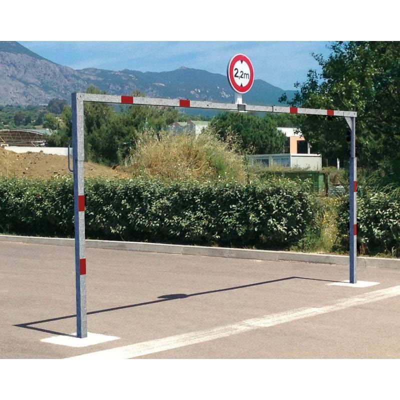 Höhenbegrenzer, drehbar, schwenkbar, Stahlrohr, feuerverzinkt, zum Einbetonieren, Durchfahrtshöhe 2.200 mm, Sperrbreite 5.000 mm