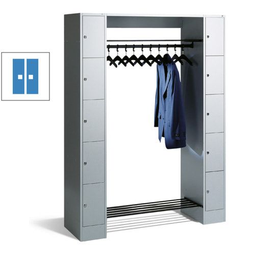 Garderobenanlage, Offene Garderobe mit Spindschrank, 10 Fächer, links/rechts, Korpus lichtgrau, Türfarbe enzianblau, 1.950 x 1.430 x 480 mm (HxBxT)