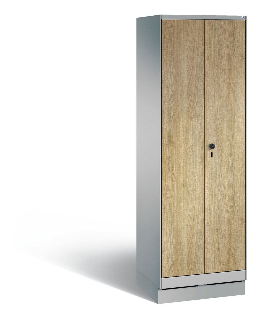 Doppel-Spind, Garderobenschrank auf Sockel, 2 Abteile a 300 mm, Korpus anthrazitgrau, Tür Dekorfront HPL Donau-Ahorn, 1.800 x 600 x 500 mm (HxBxT)