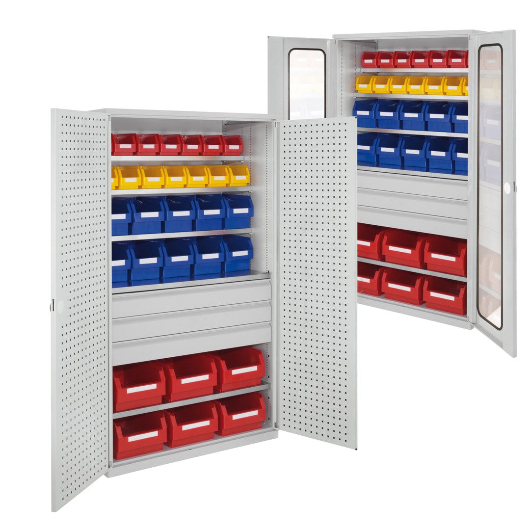 Magazinschrank - 30 Sichtlagerkästen - Lochplattentüren - 3 Schubladen - 5 Böden - 1.950 x 1.130 x 590 mm (HxBxT) - lichtgrau