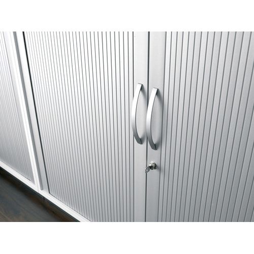 Querrollladenschrank,freistehend, 2 Ordnerhöhen, Schloss, 1 Fachboden 32 mm Raster, 798 x 1.200 x 425 mm(HxBxT), Rollladen silber, Korpusfarbe Onyx