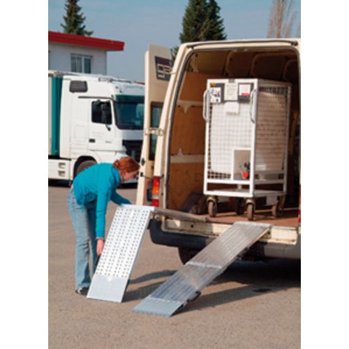 Faltbare Alu-Verladeschiene, Breite 800 mm, Länge 2.045 mm, Länge eingeklappt 1.105 mm
