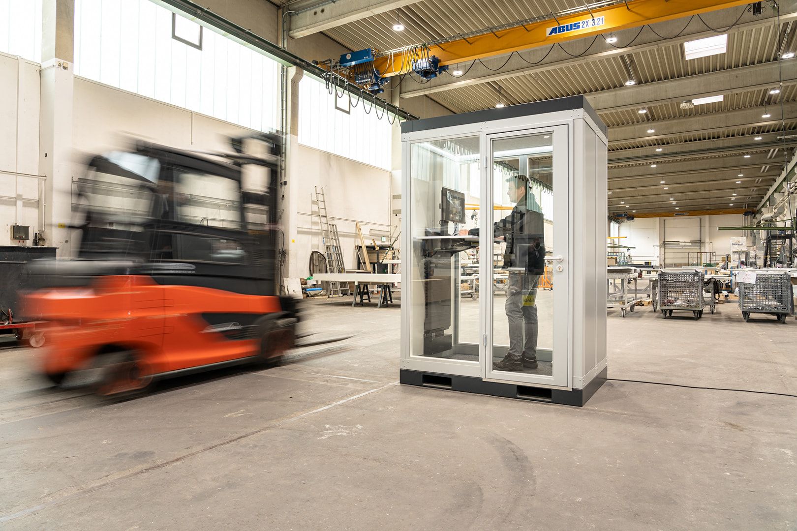 Meetingbox, temporärer Meetingraum, Raumcontainer, Bürocontainer, 2.832 x 2.194 x 1.148 mm (HxBxT), Schallschutz, LED-Beleuchtung, SCHUKO